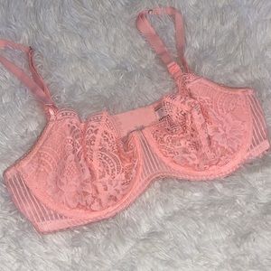 Victorias Secret Lace Coral Underwire Bralette 34D